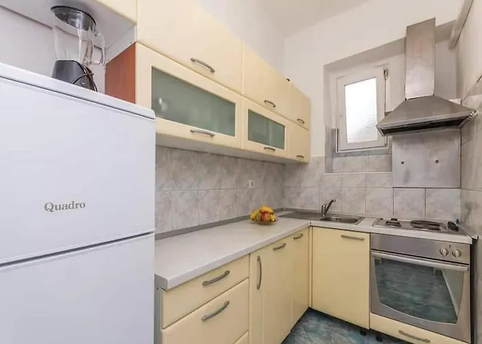 アパート Marjan ポセダリェ